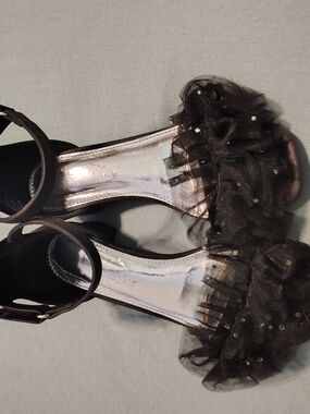 Steve Madden Black Tulle Ruffle Dress Sandals